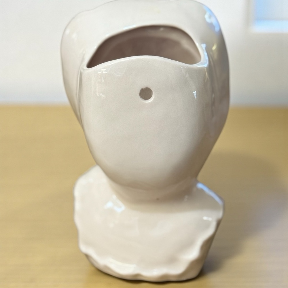 Vintage Ceramic Baby with Bonnet Head Vase Multicolor Floral Design - Picture 3 of 3